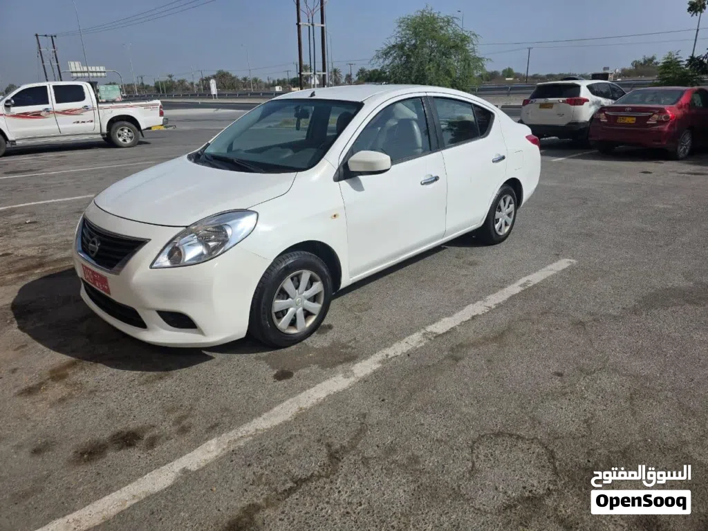 Nissan Sunny Standard