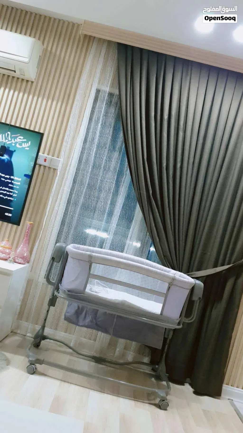 سرير طفل كهربائي هزاز