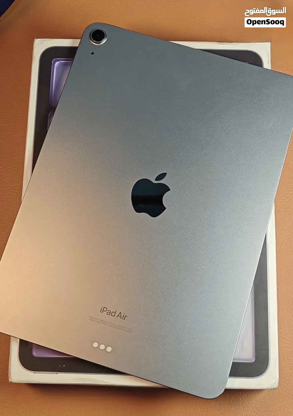 I pad Air 6 128 GB Space Gray أيباد 6 اير بحالة الوكالة مع كامل الملحقات