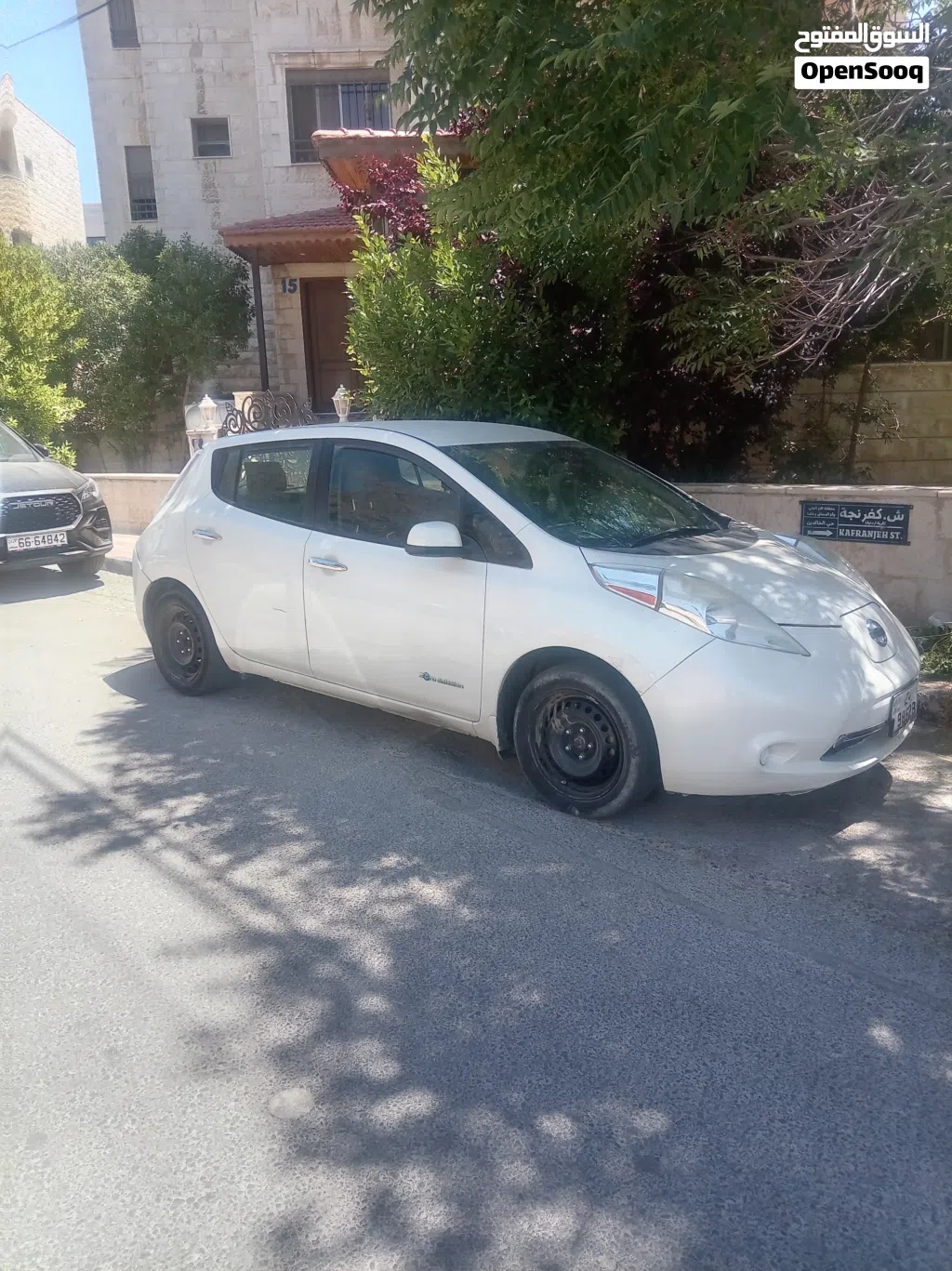 نيسان ليف S
