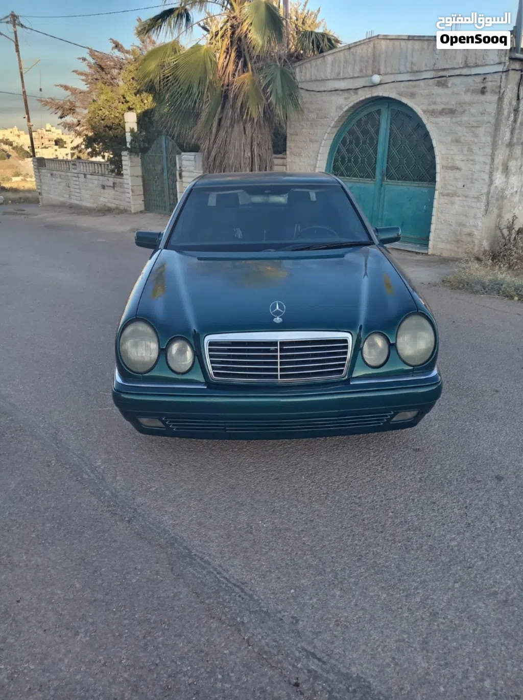 Mercedes Benz E-Class E 200