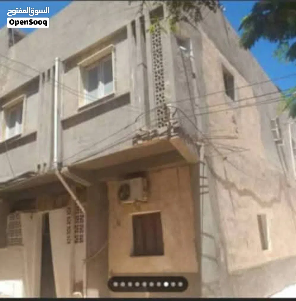 لدينا منزل مفصولين تلات طوابق دورتاني وتالت جديد مكان غوط الشعال شارع يصلح أستثمار فرصتك أقرا تحت