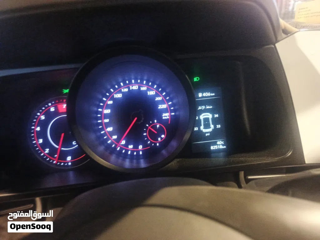 Hyundai Elantra Standard