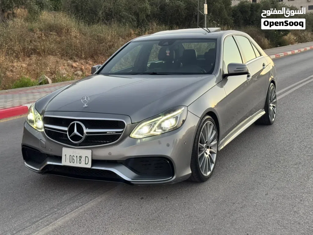 مرسيدس بنز الفئة-E E 200