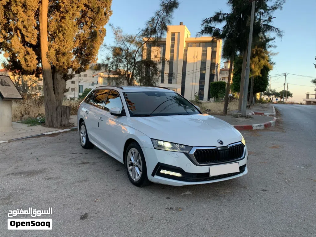 سكودا اوكتافيا Elegance Plus