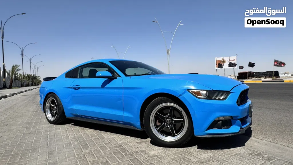 فۆرد موستانگ V6