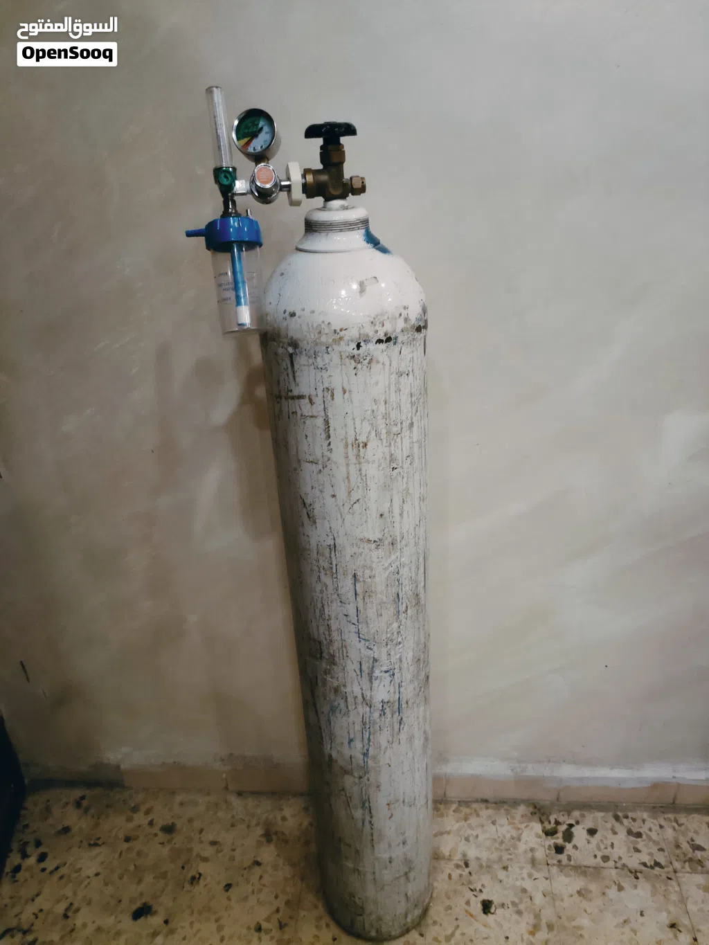للبيع اسطوانة أكسجين طبية