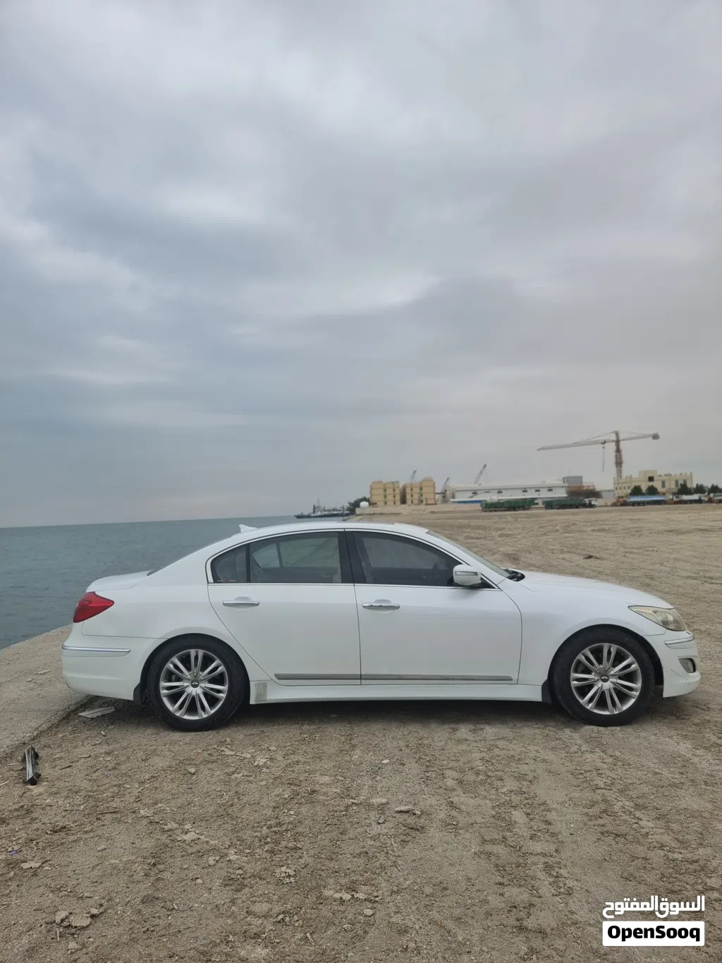 جينيسيس اخرى