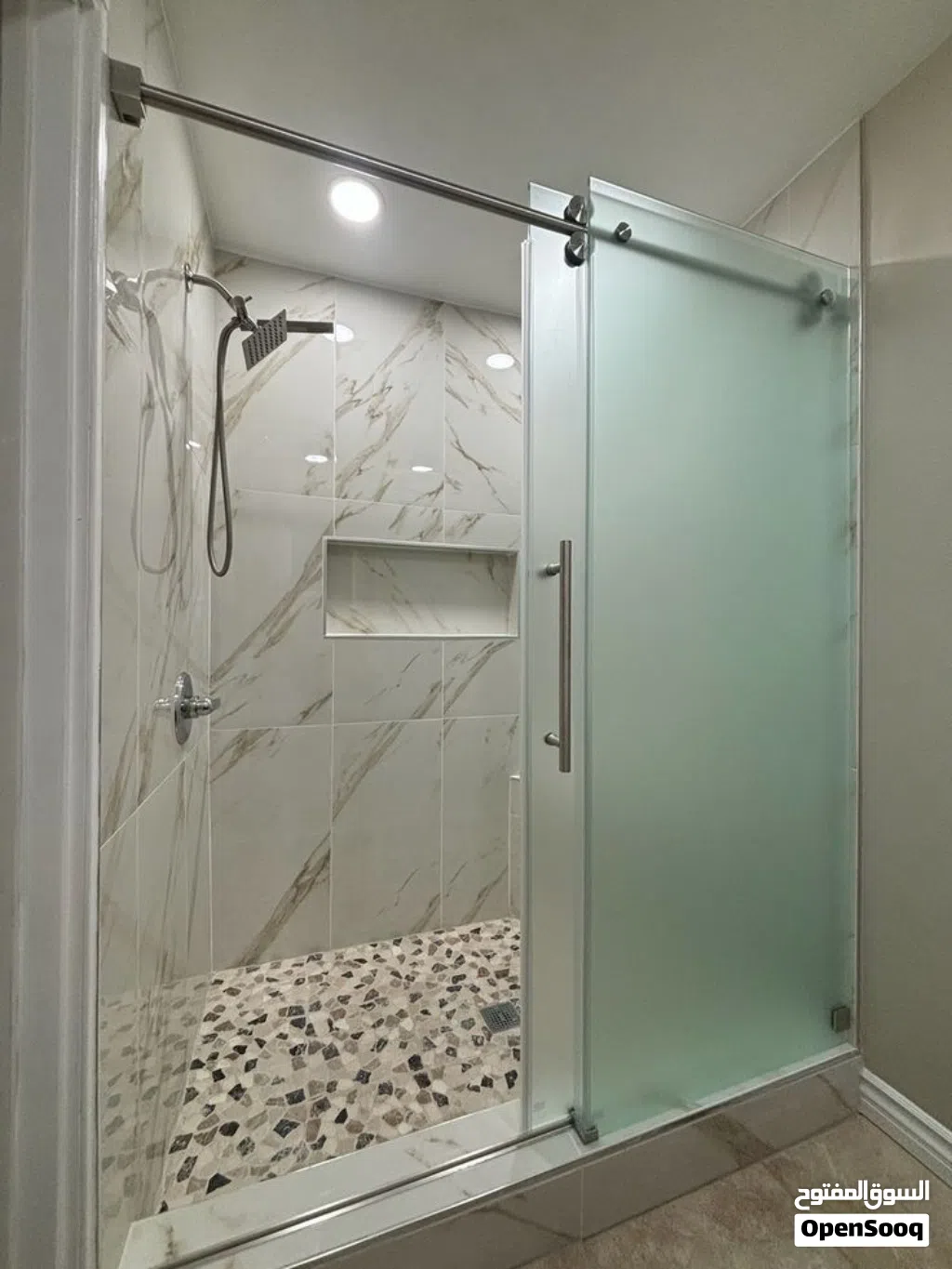زجاج سكريت ابو عريش