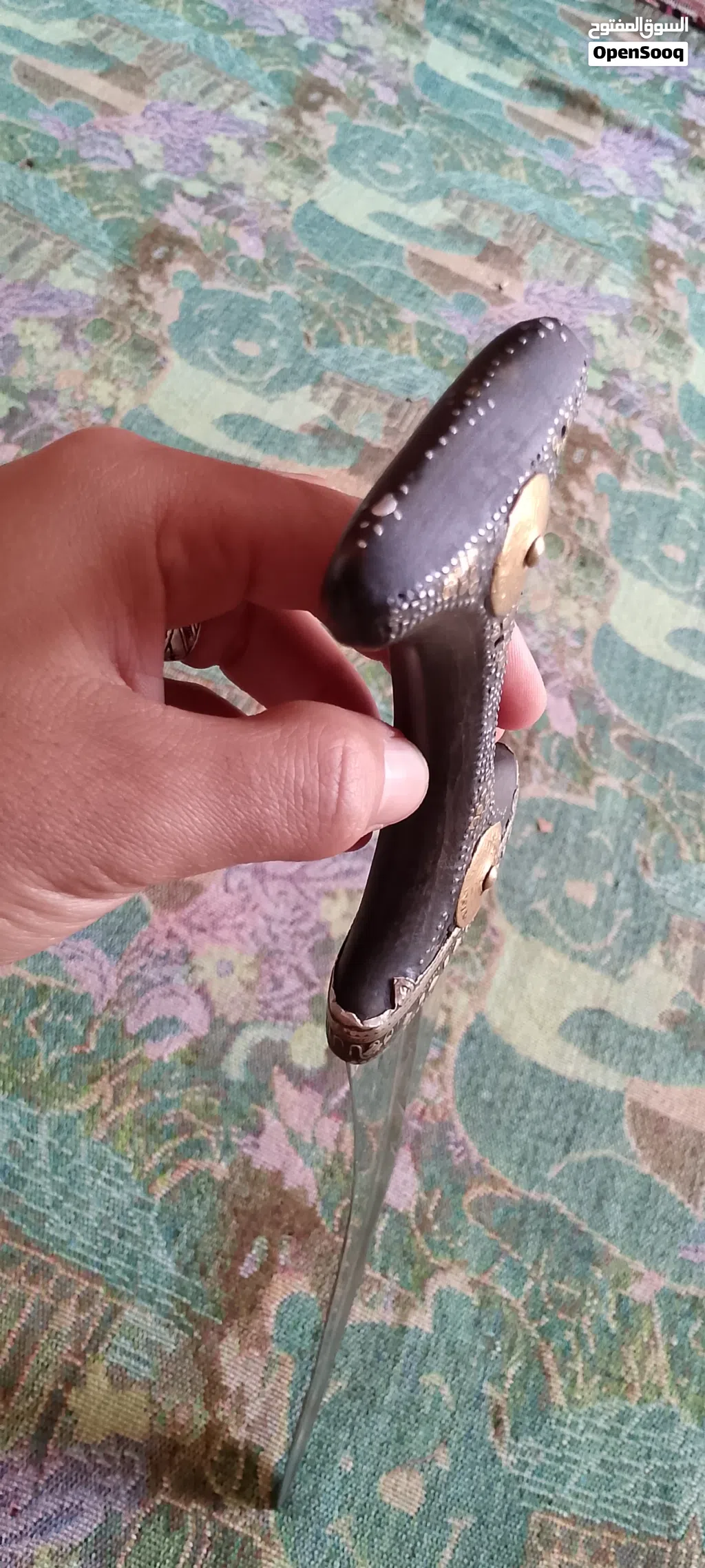 جنبيه عزيري قديمه بسعر بلاش 15الف ريال يمني