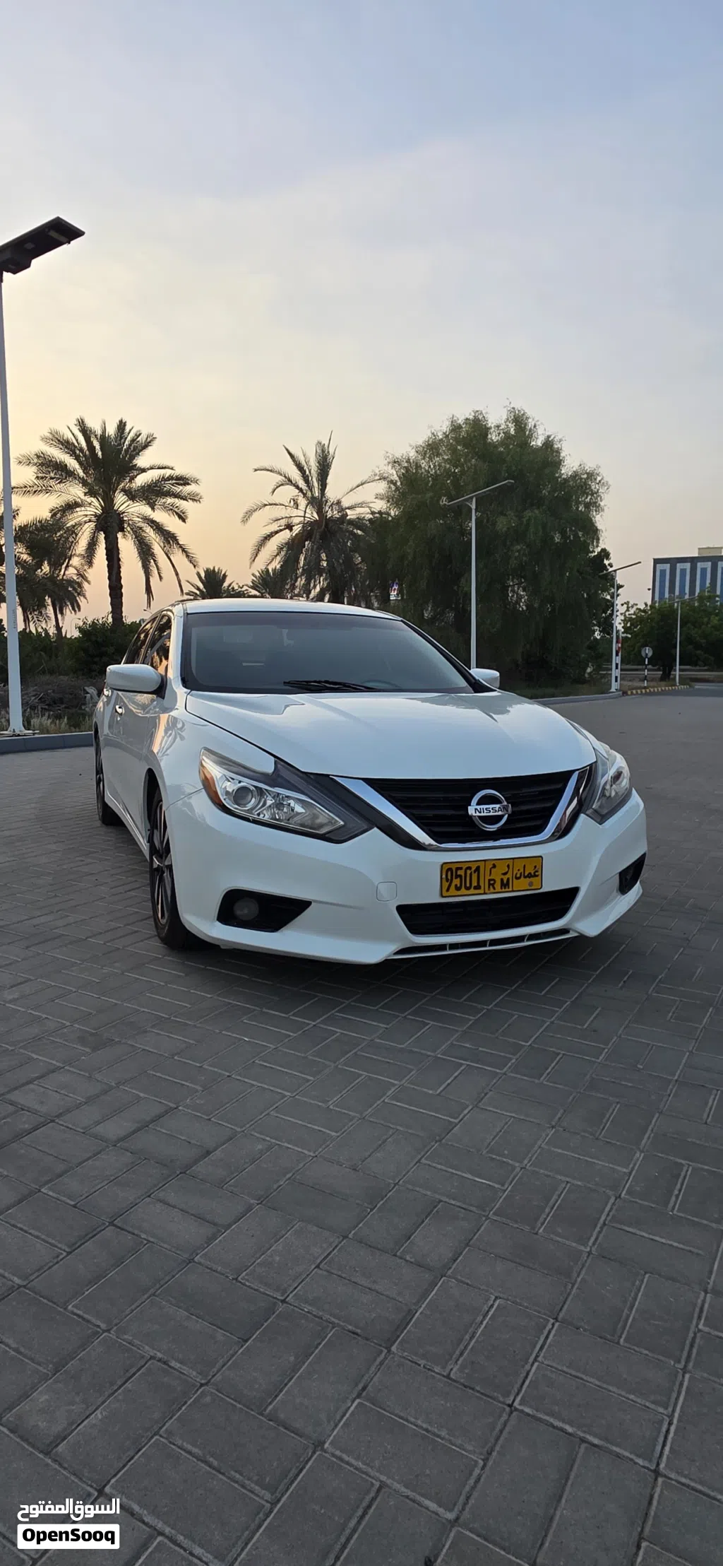Nissan Altima SV