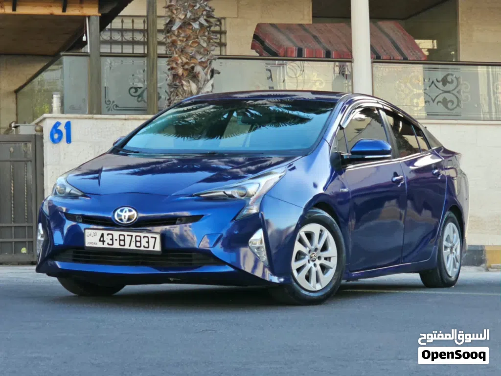 تويوتا بريوس Prius