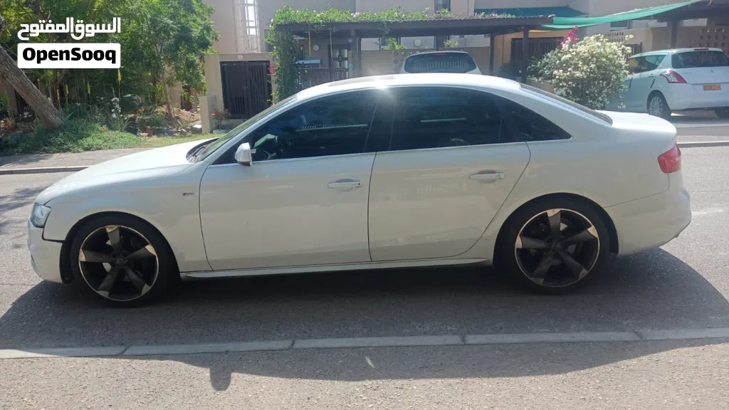 أودي A4 S4 Sedan