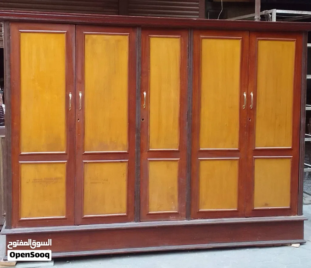 ربنا يبارك لصاحب النصيب دولاب عمولة قوايم زان وموسكي 5درفة عرض 245سم وعمق 57سم وارتفاع 181سم ب