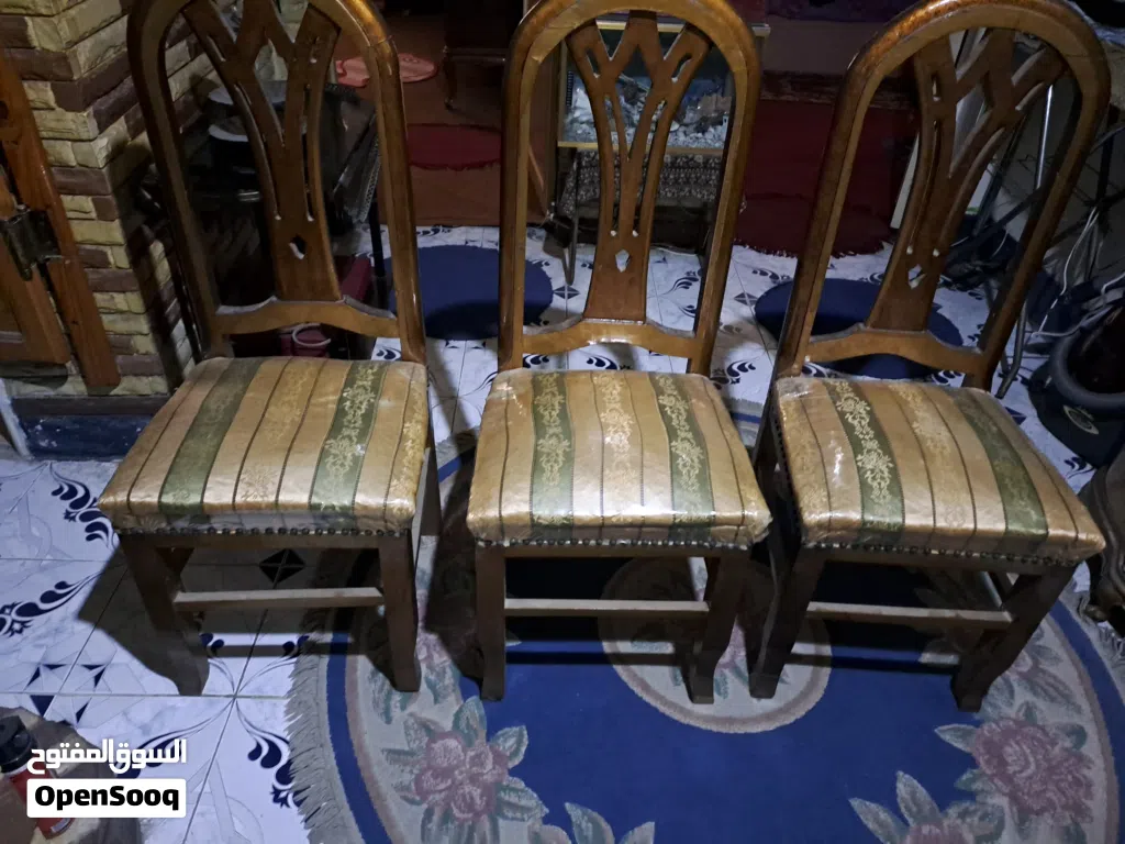 عدد ست كرسي سفرة منجد اكثر من ممتاز