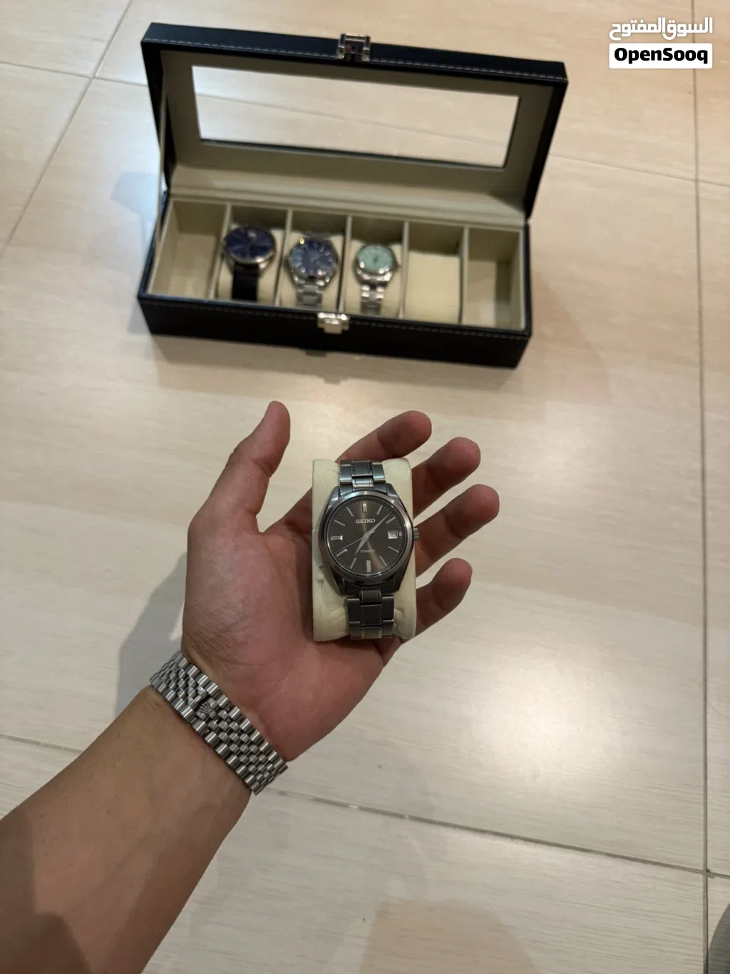 سيكو (Seiko) تيتانيوم.