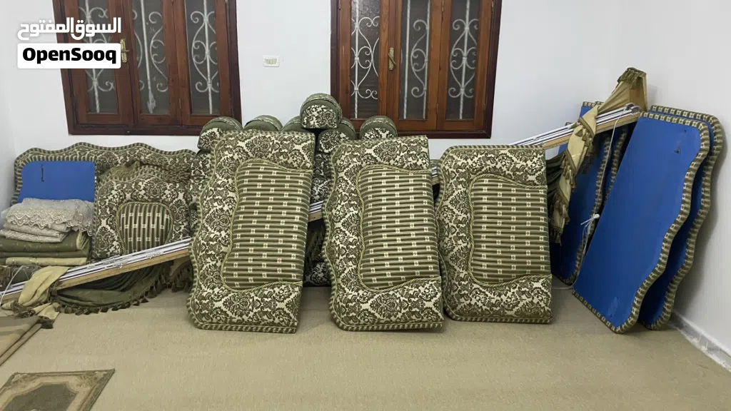جلسة للبيع ربي يبارك مكانها سوق الجمعة