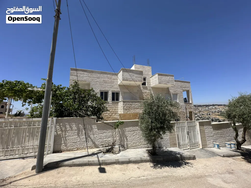 بيت مستقل للبيع في ناعور