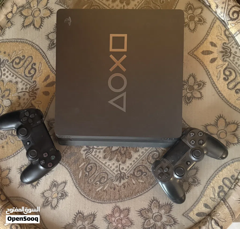 PlayStation 4 Slim نسخة خاصة
