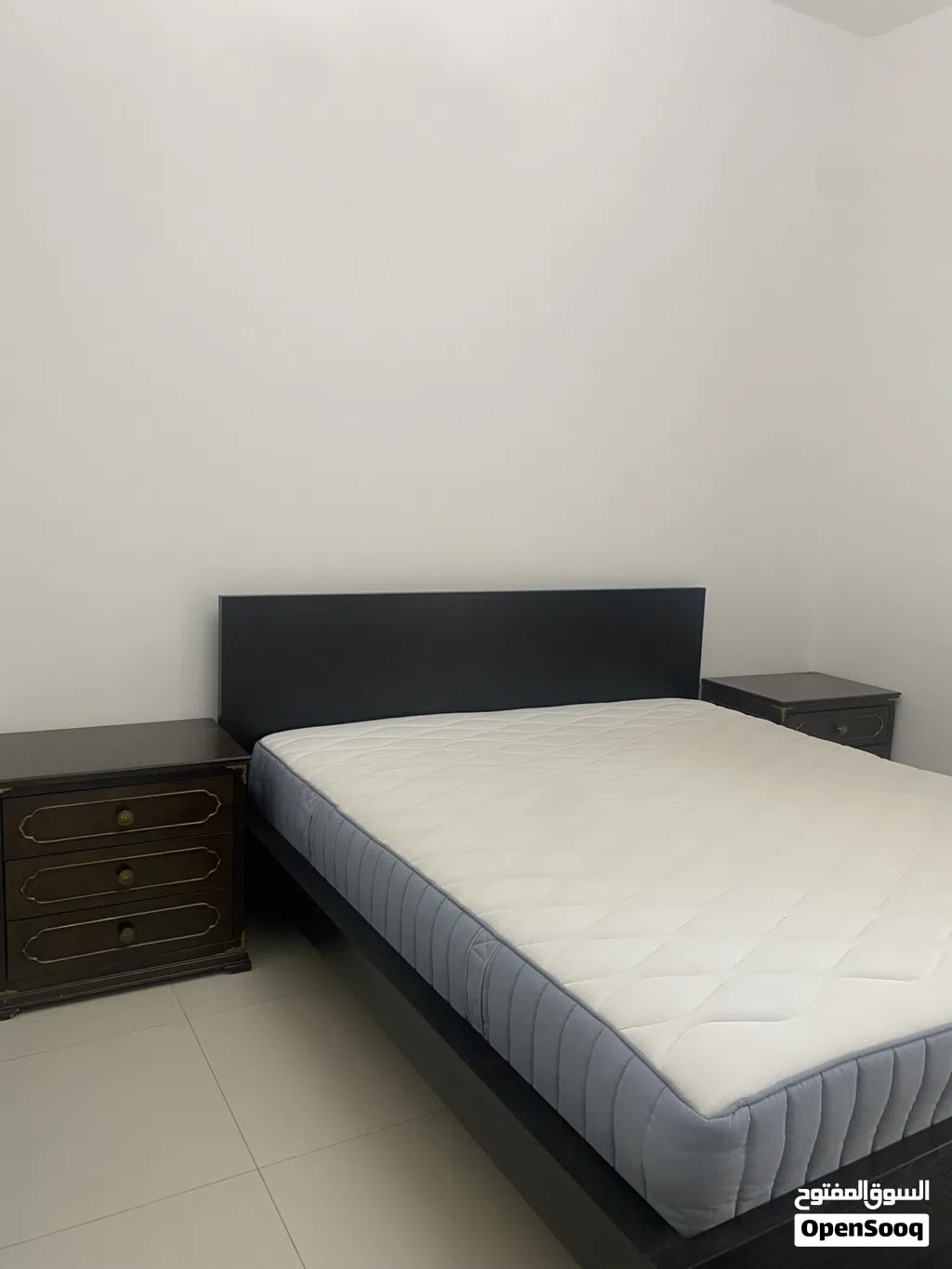 Queen bed frame with mattress and two bedside tables - brand new condition 180x200 IKEA