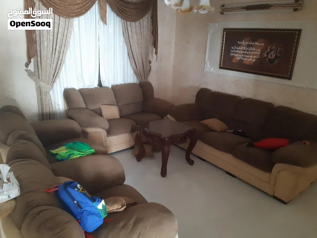 طقم معيشة سبعة مقاعد