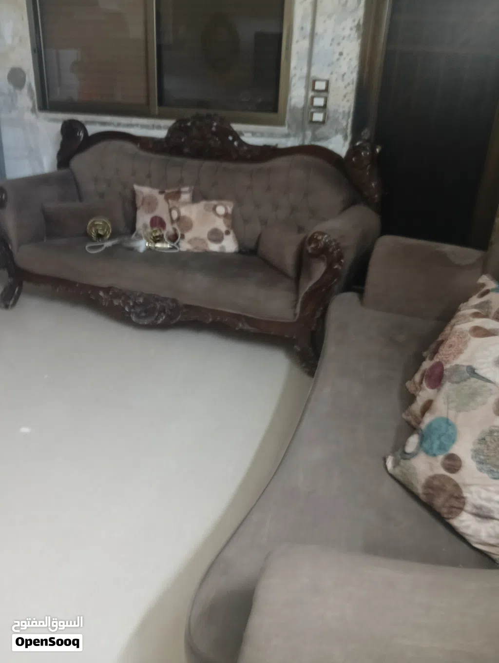 طقم كنب لون بني غامق 5 كنبايات