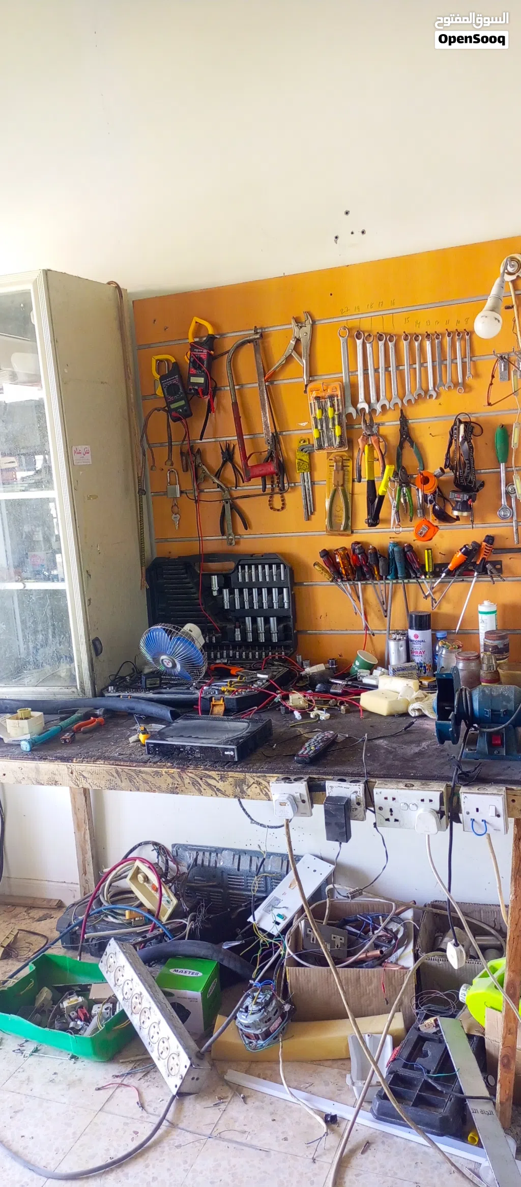ac shop for sale in bahla sanaia with all materials