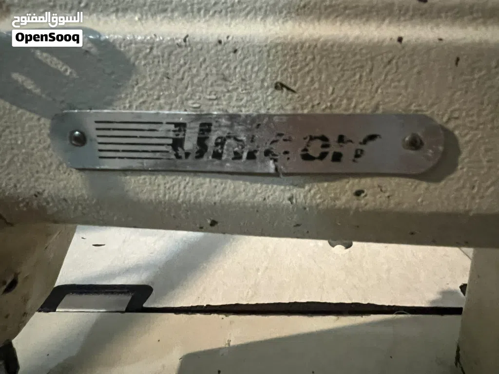 ماكينة خياطة صناعية نوع (Unlcorf