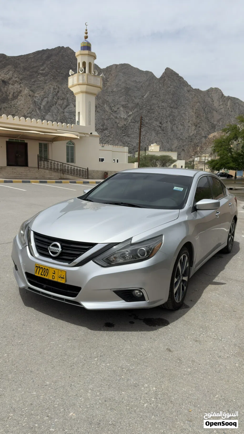 Nissan Altima SR