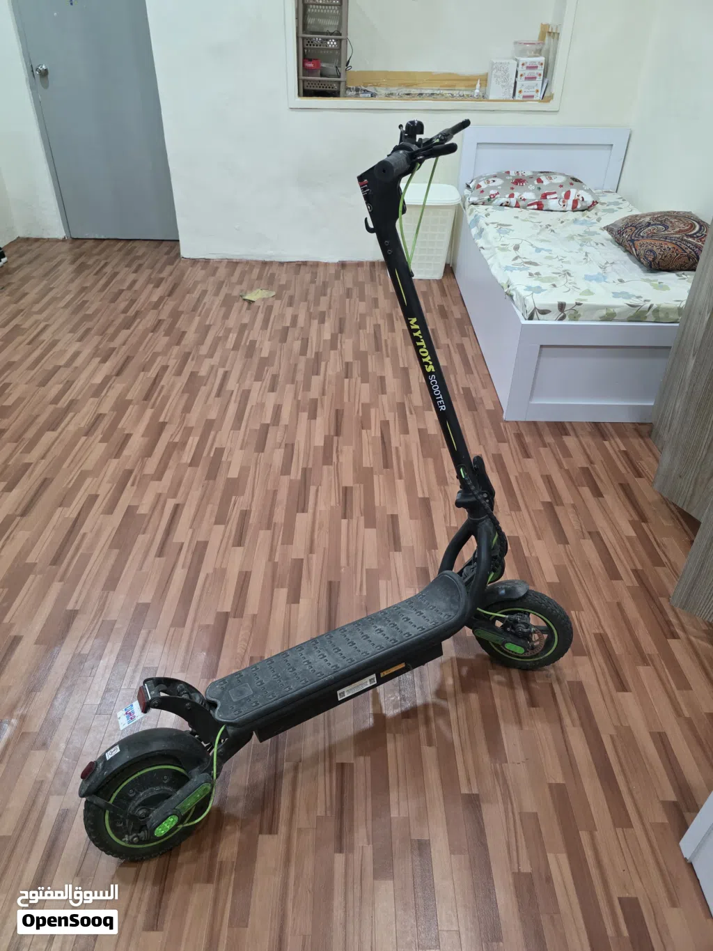 MYTOYS ELECTRIC SCOOTER FOR SALE IN VERY GOOD CONDITION VERY LESS USED