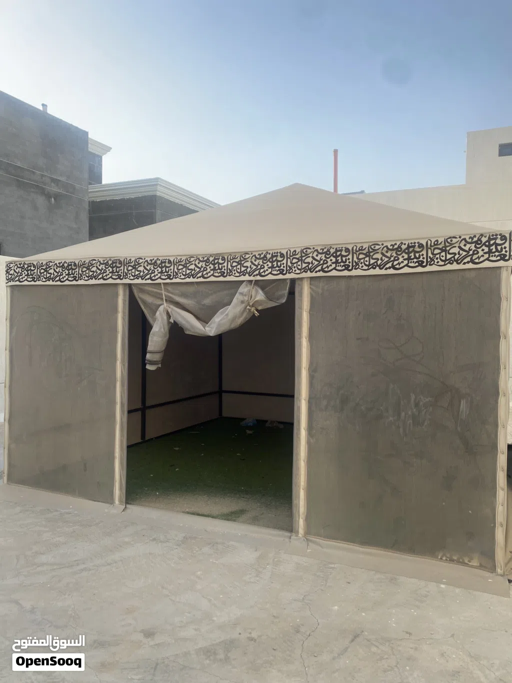 خيمه 4X4 استخدام مره 1 شبه جديده بيعه سريعه