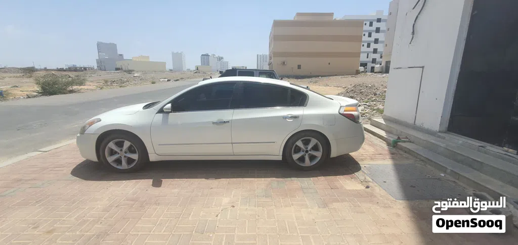 نيسان التيما SL