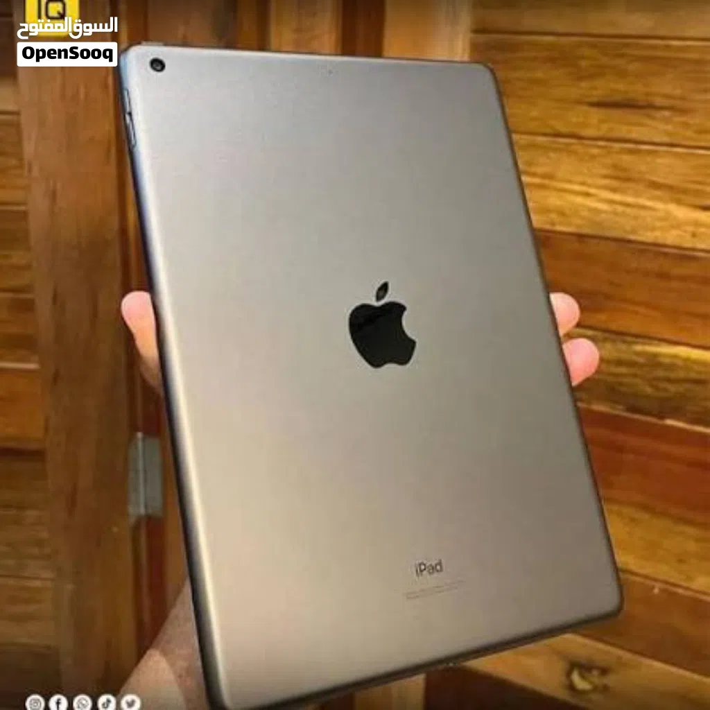 ايباد شبه جديد فيه برامج والعاب وبرامج تعليمية ويوتيوب ويشغل واي فاي واموره كويسه