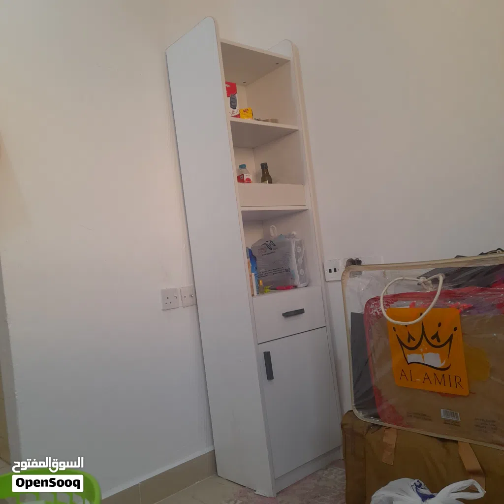 كبت ارفف (ايكيا) بسعر 2 دينار