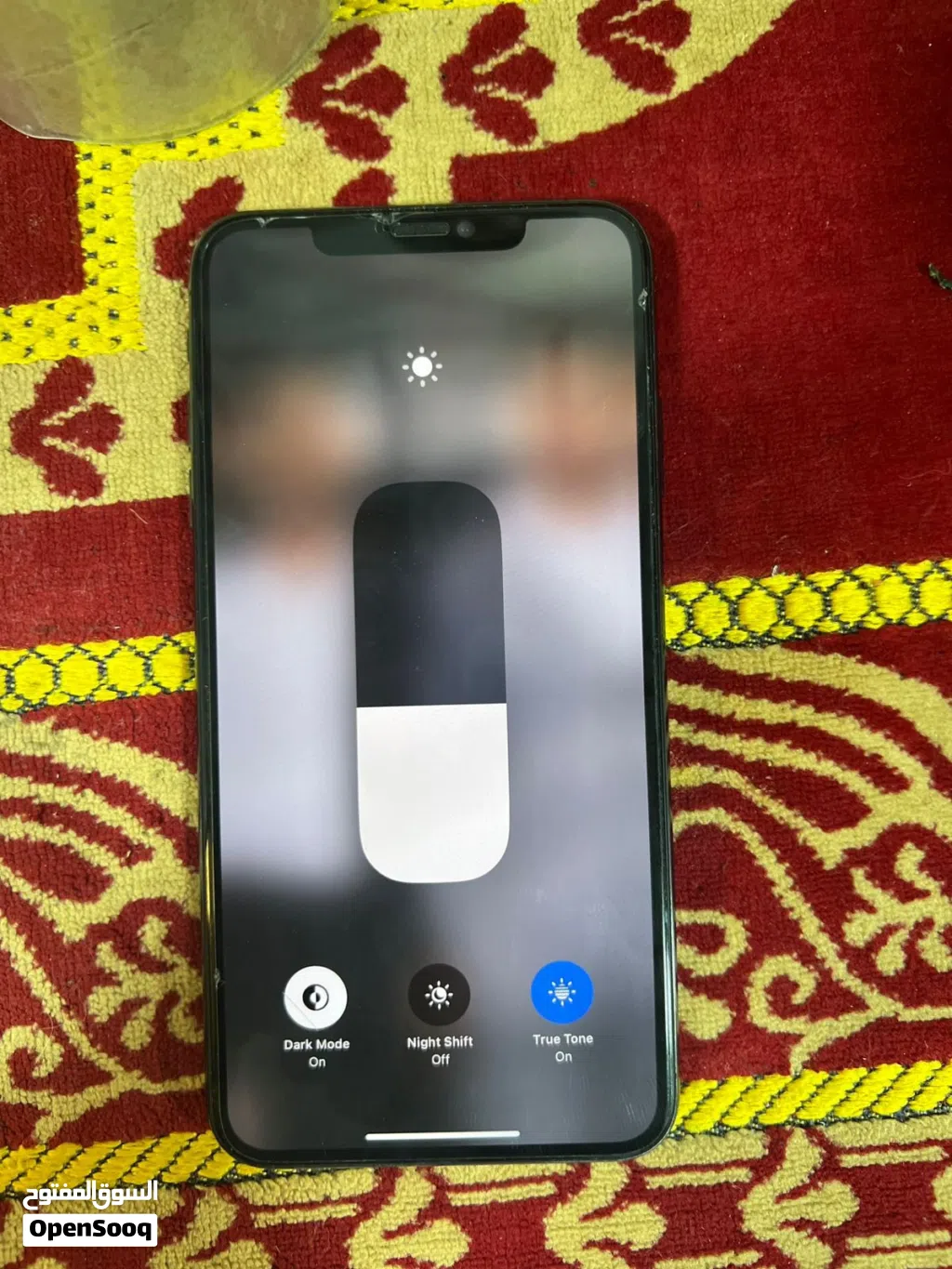 ايفون xs max للبدل على ايفون xr