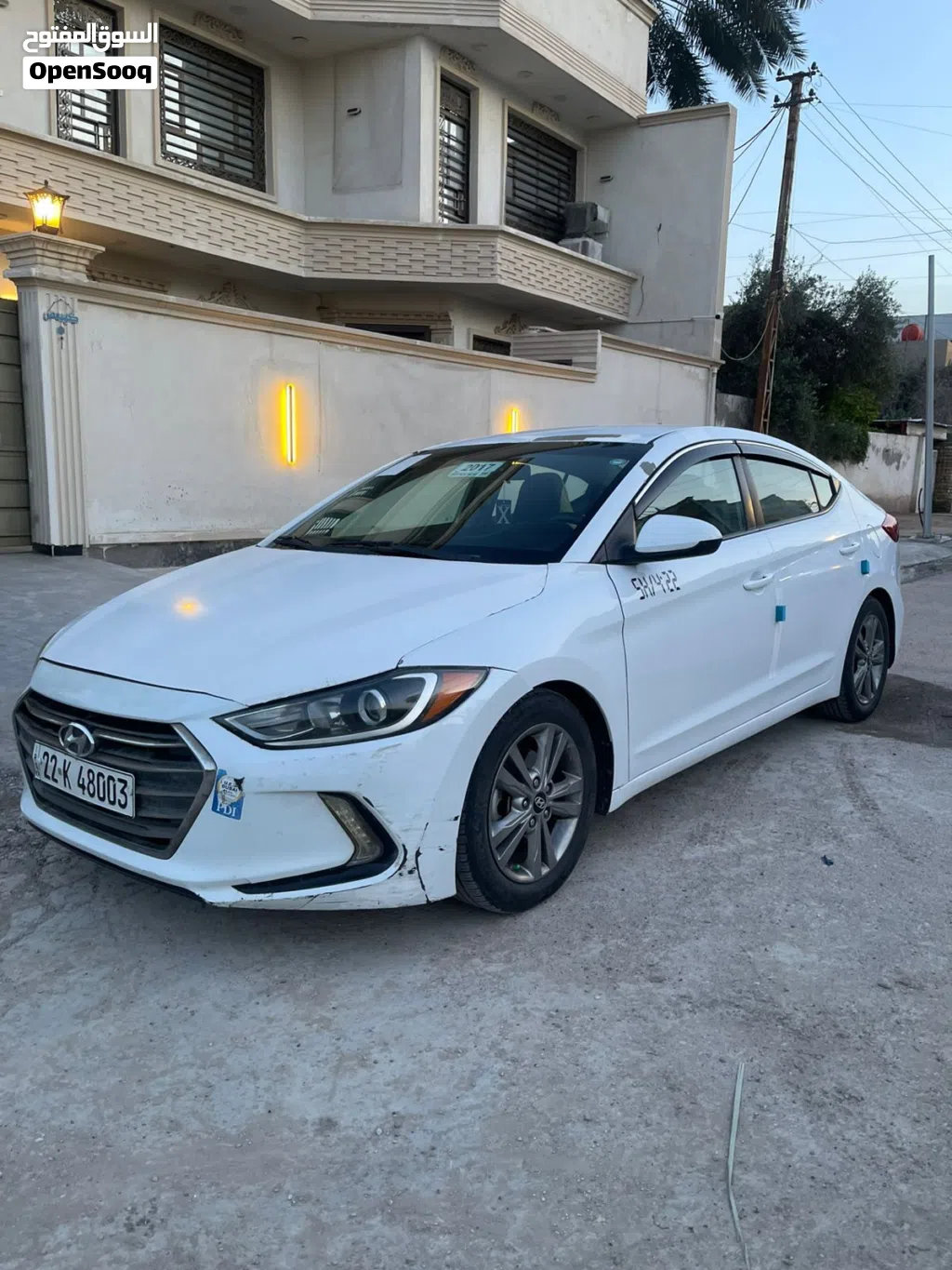 Hyundai Elantra Standard