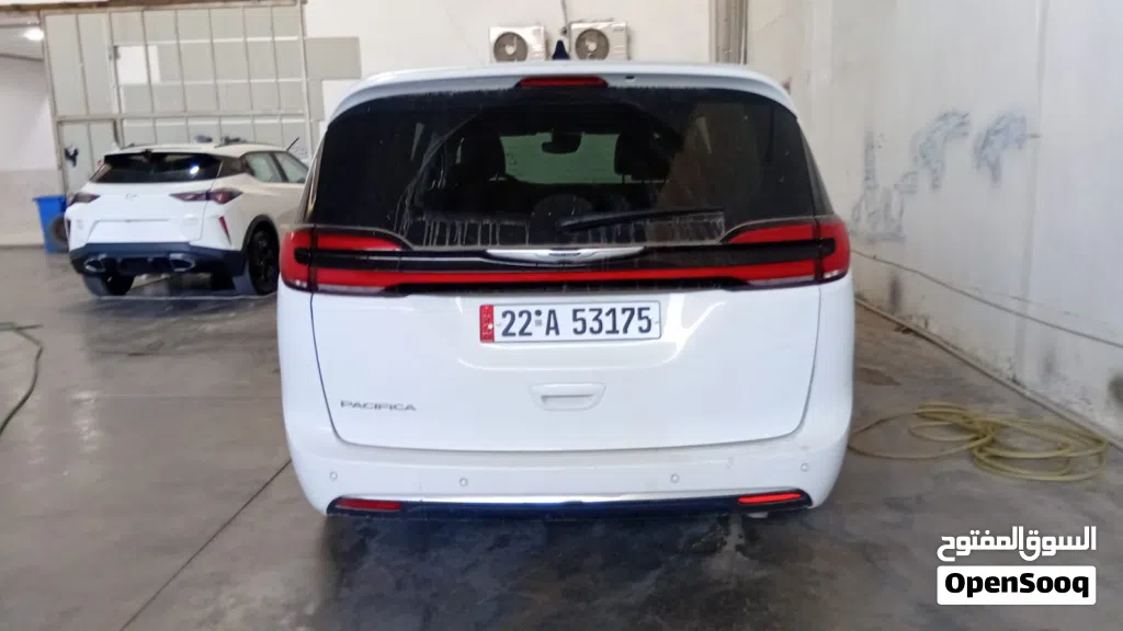 Chrysler Pacifica Standard