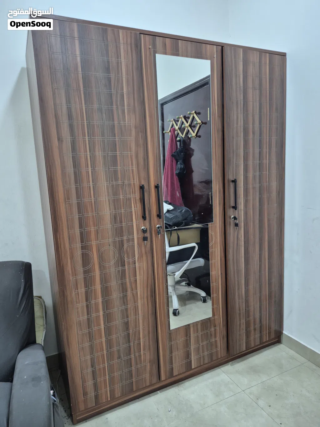 Wardrobe 3 doors