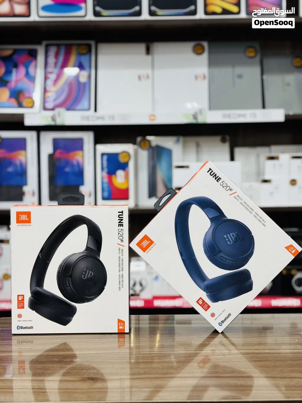 سماعة الميحطية من شركة العملاقة جي بي ال JBL TUNE 520BT