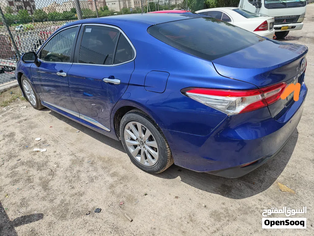Toyota Camry GLE