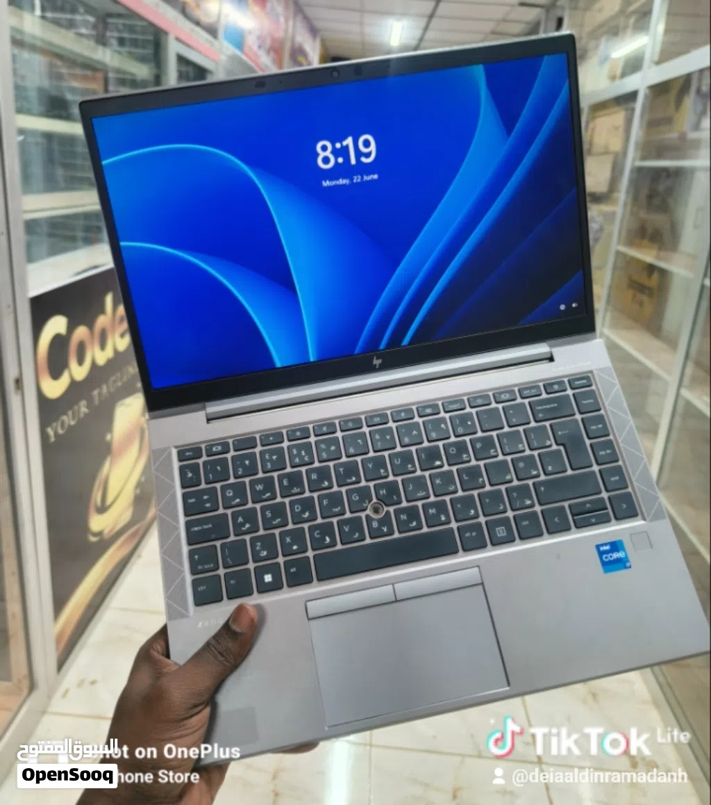 Hp Zbook Firefly 14 G8 لابتوب للبرامج الهندسية