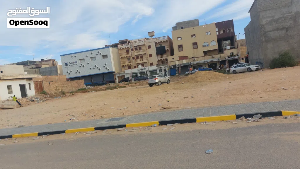 قطعة ارض متعددة الاغراض على الطىيق الرئيسي قرقارش مربعة