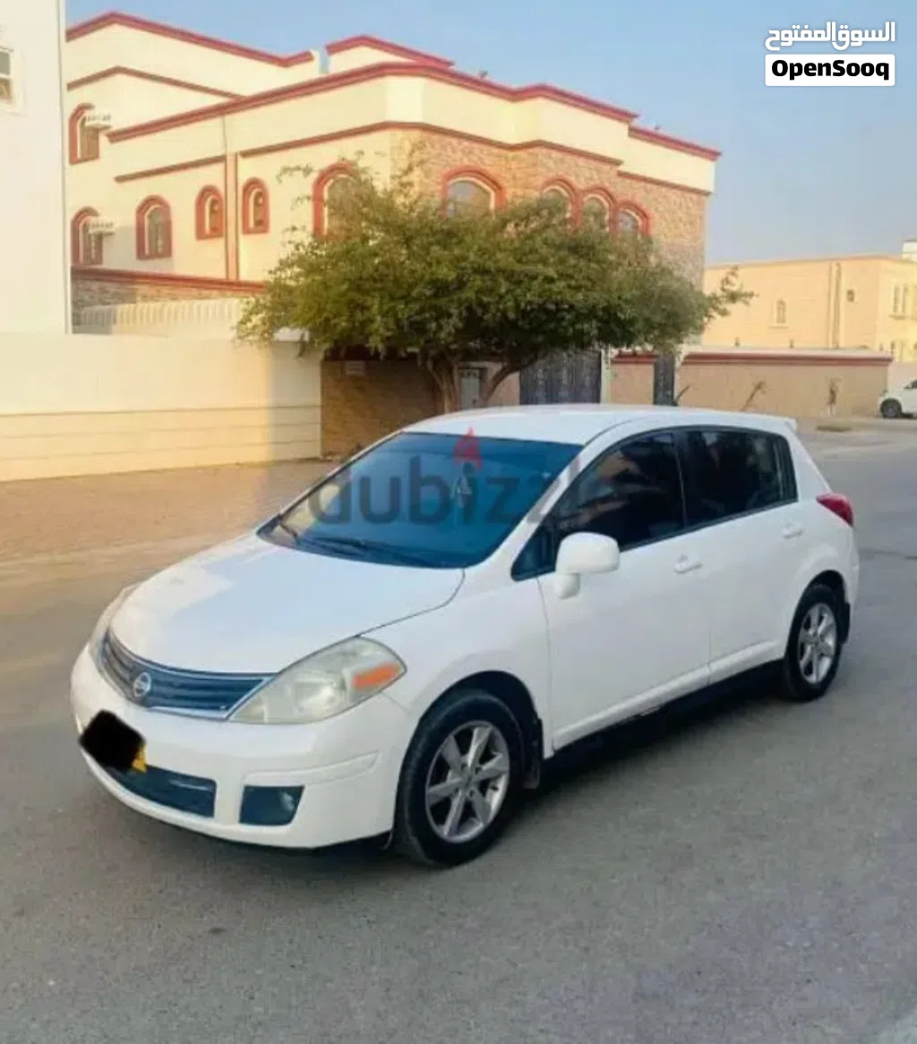 نيسان فيرسا Standard