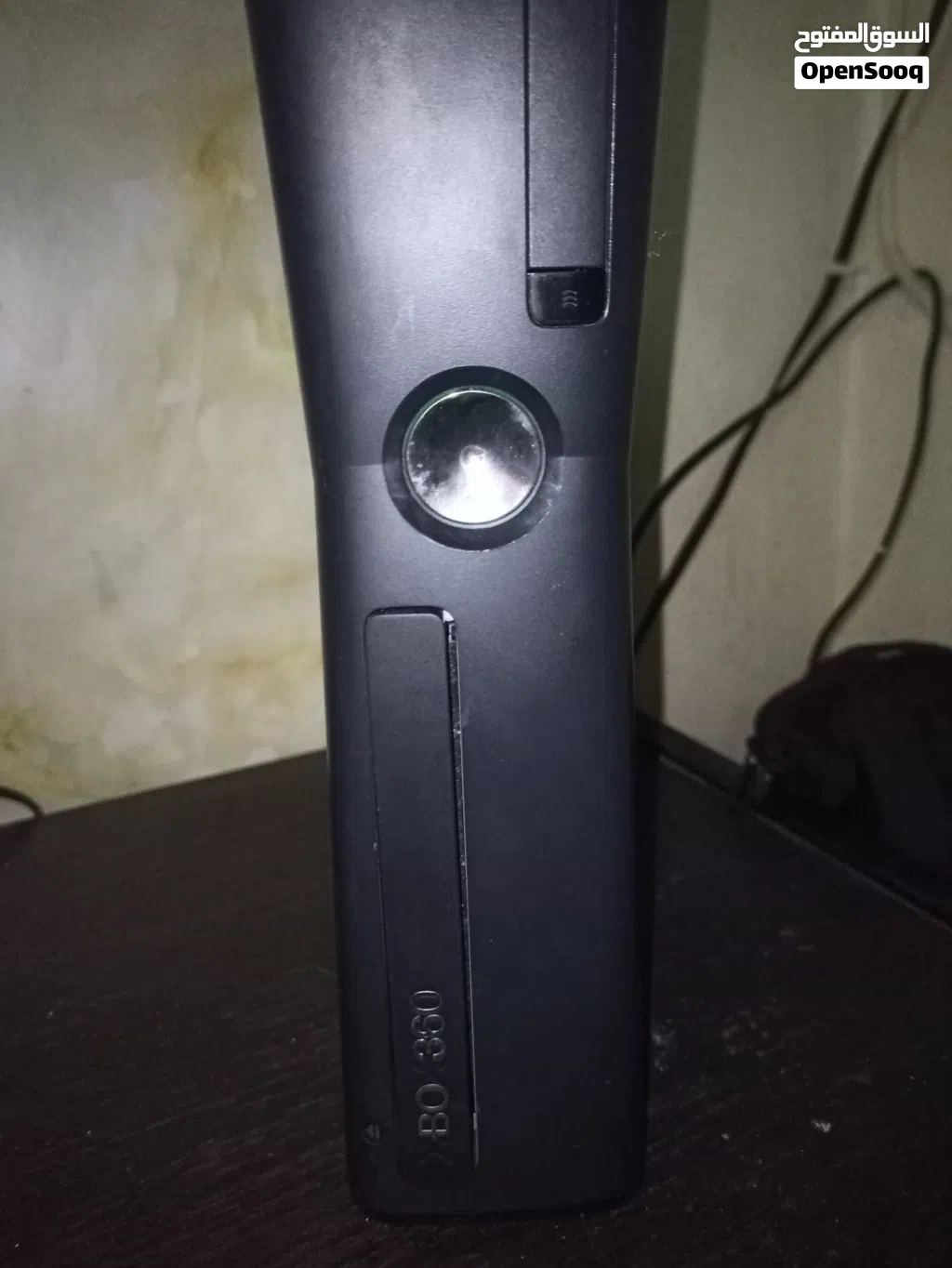 للبيع اكس بوكس 360 معدل عليه 83 لعبه أو للبدل على كمبيوتر