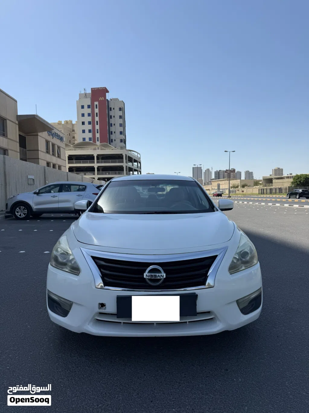 نيسان التيما S