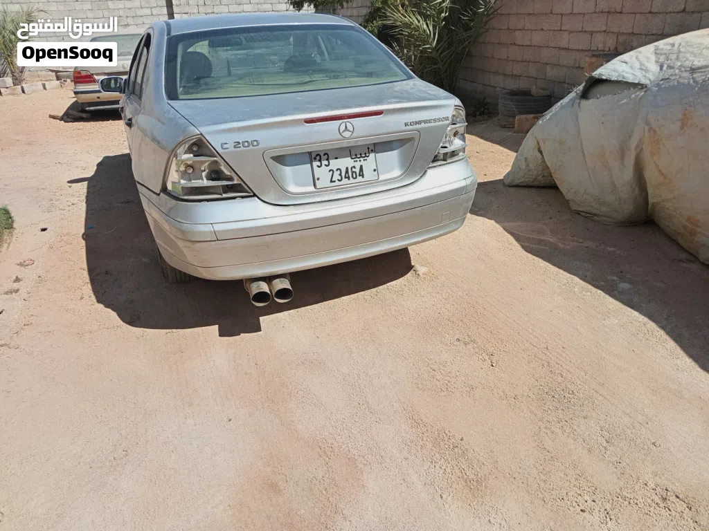 مرسيدس بنز الفئة-C C 180