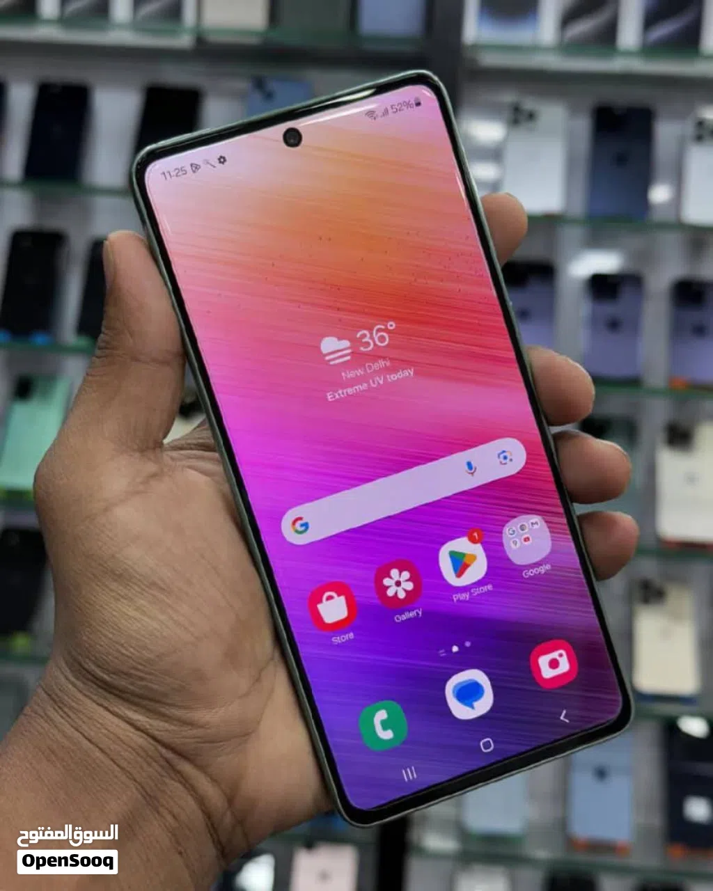 Samsung galaxy A73 المقدم من شركة سامسونج يتميز بسهولة الاستخدام ومواصفات ممتازة