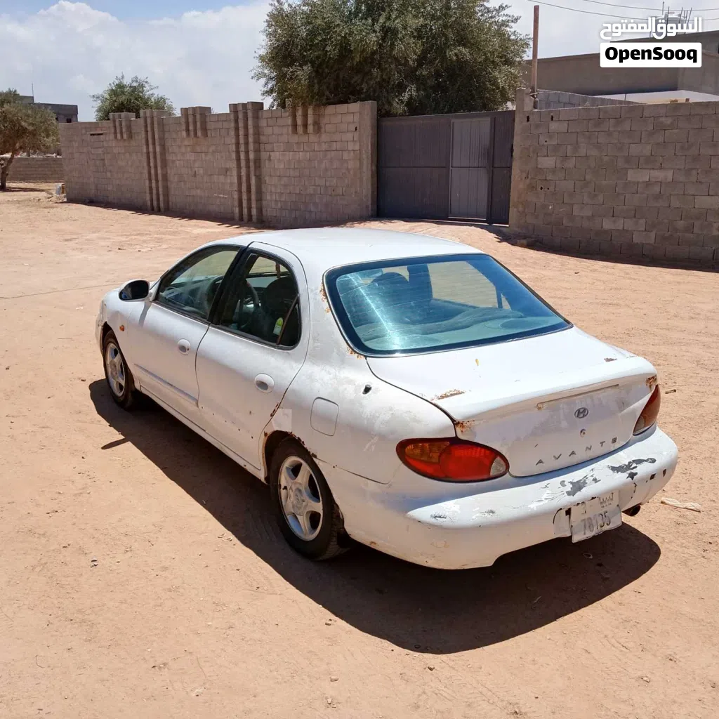 هيونداي افانتي Standard
