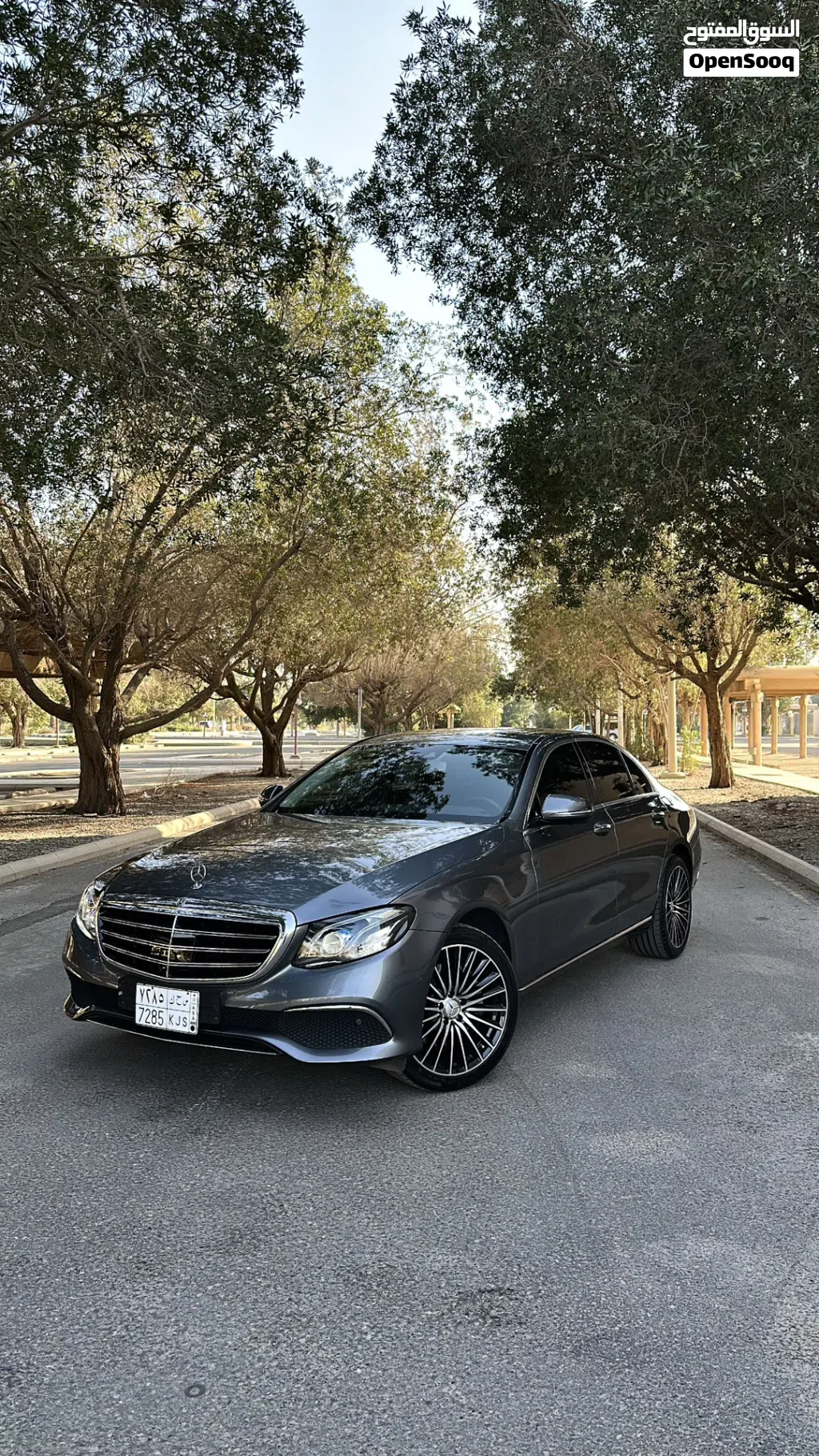 مرسيدس بنز الفئة-E E 300
