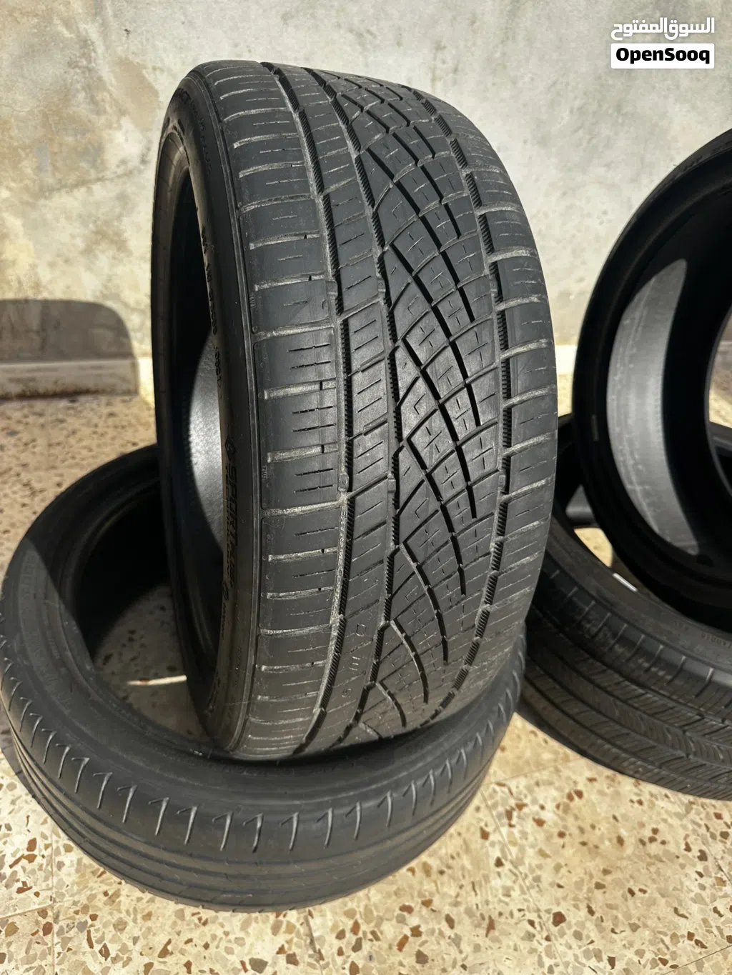 2 اطارات للبيع